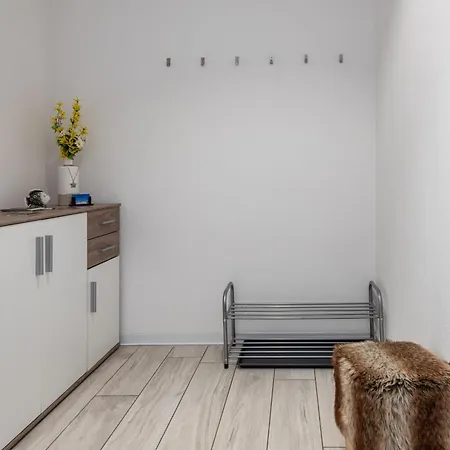 I Lägenhet *
