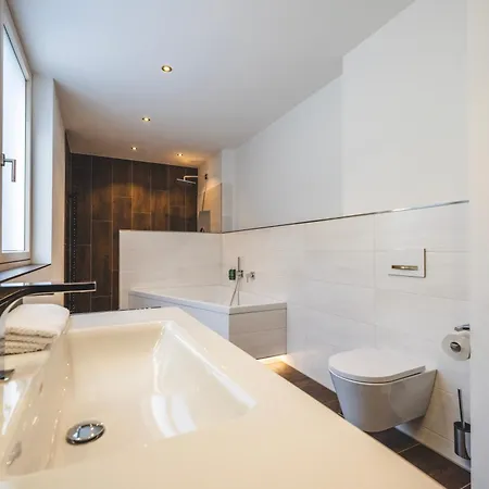 Summit شقة كابرون